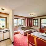 Ξενοδοχείο με διαμερίσματα Laerchenheim 3*