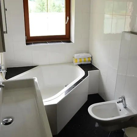 Laerchenheim 公寓式酒店 3*